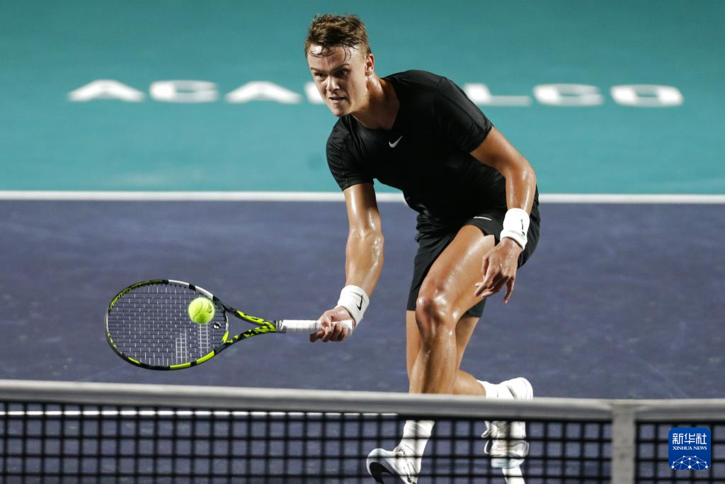 了他在进攻 了他在进攻