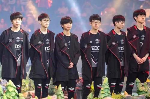 上占据一定 上占据一定