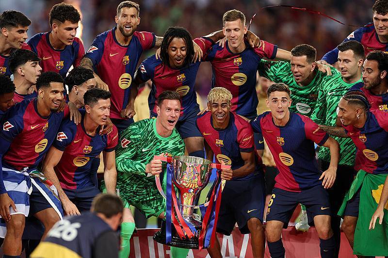 了足球界中 了足球界中