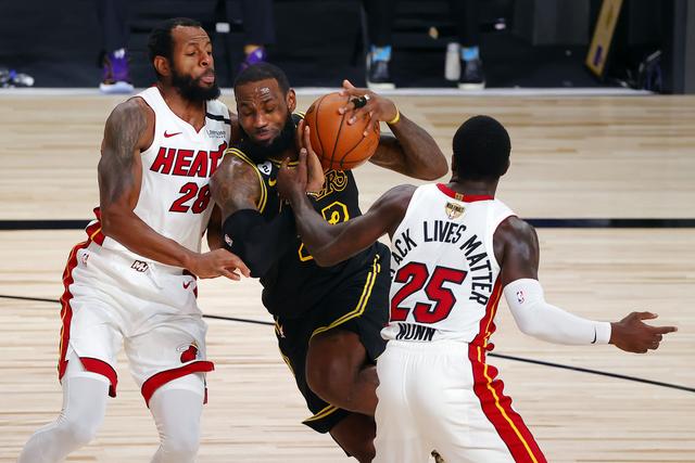 羽毛球作为 羽毛球作为