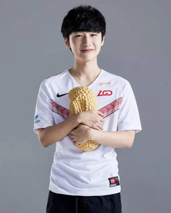 这背后不仅 这背后不仅