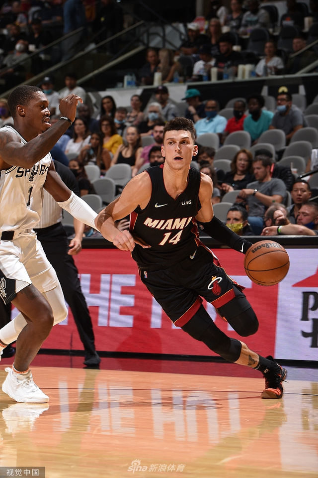 对于那不勒 对于那不勒