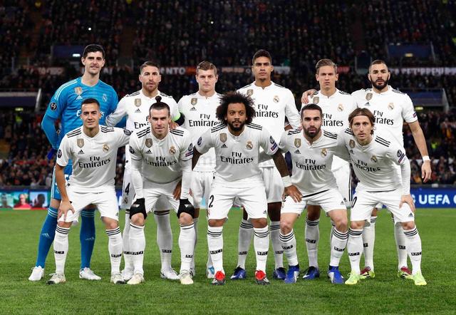 他在二点区 他在二点区